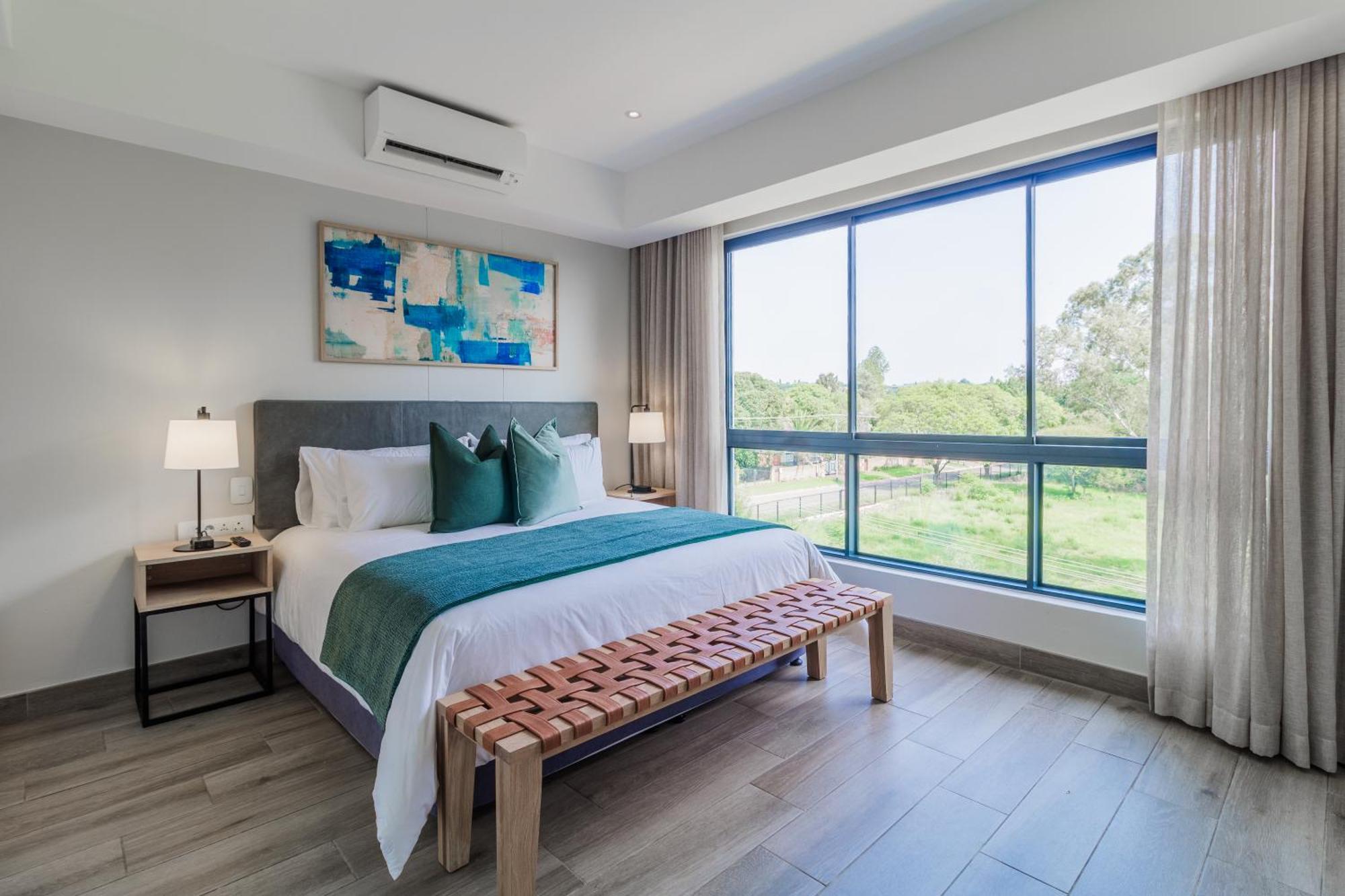 Stay Menlyn Pretoria Bagian luar foto