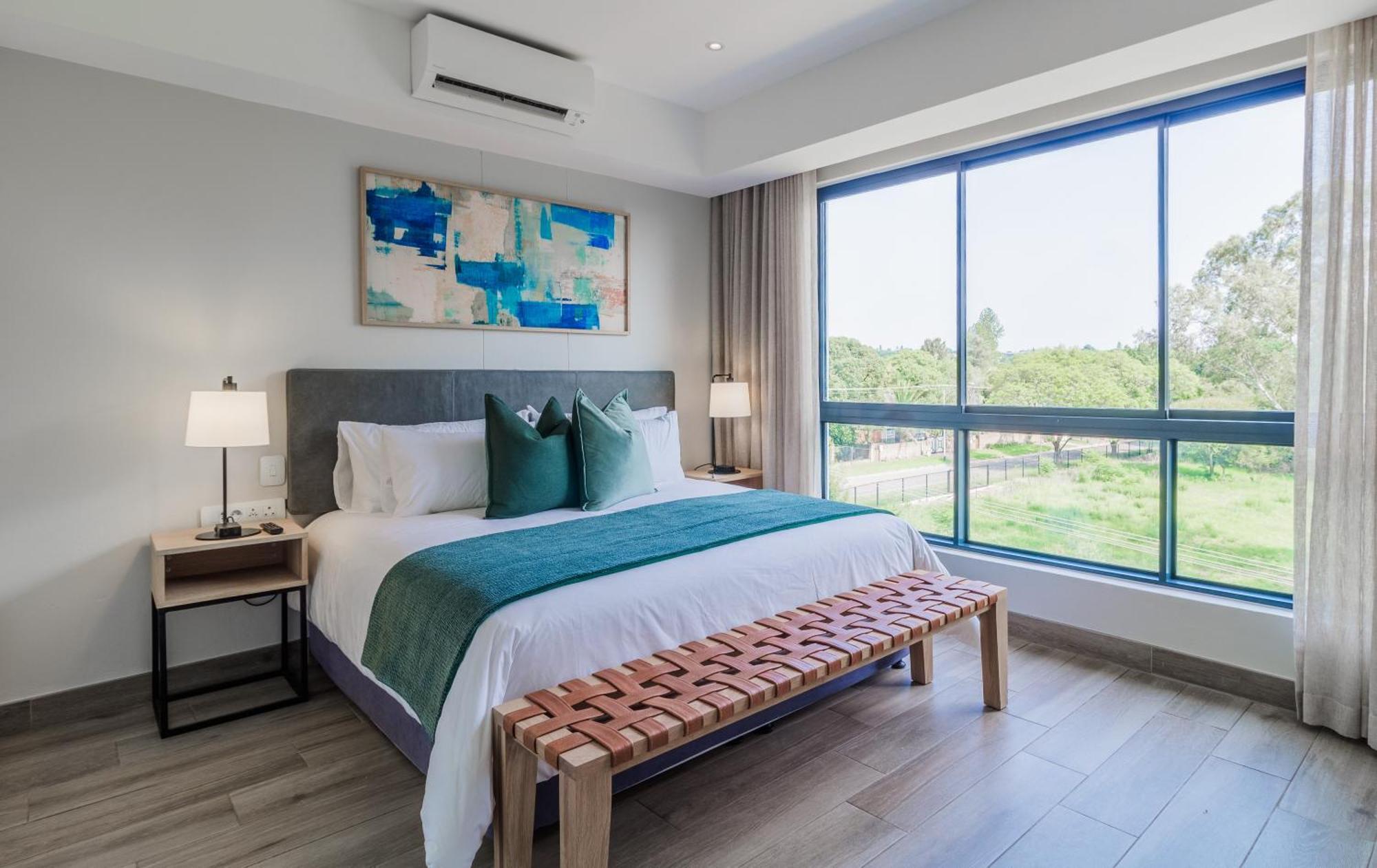 Stay Menlyn Pretoria Bagian luar foto